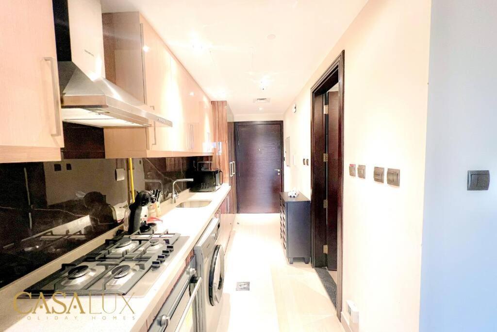 Lovely Big Studio W/ Burj Khalifa View In Downtown Dubaj Exteriér fotografie