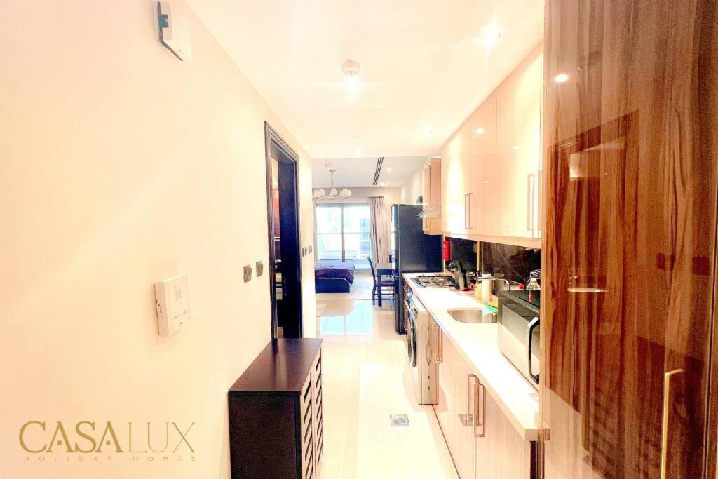 Lovely Big Studio W/ Burj Khalifa View In Downtown Dubaj Exteriér fotografie